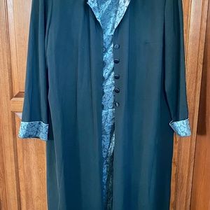 STUDIO I DESIGNER 2 PIECE DUSTER JACKET/DRESS -Size 20W Black and Gray